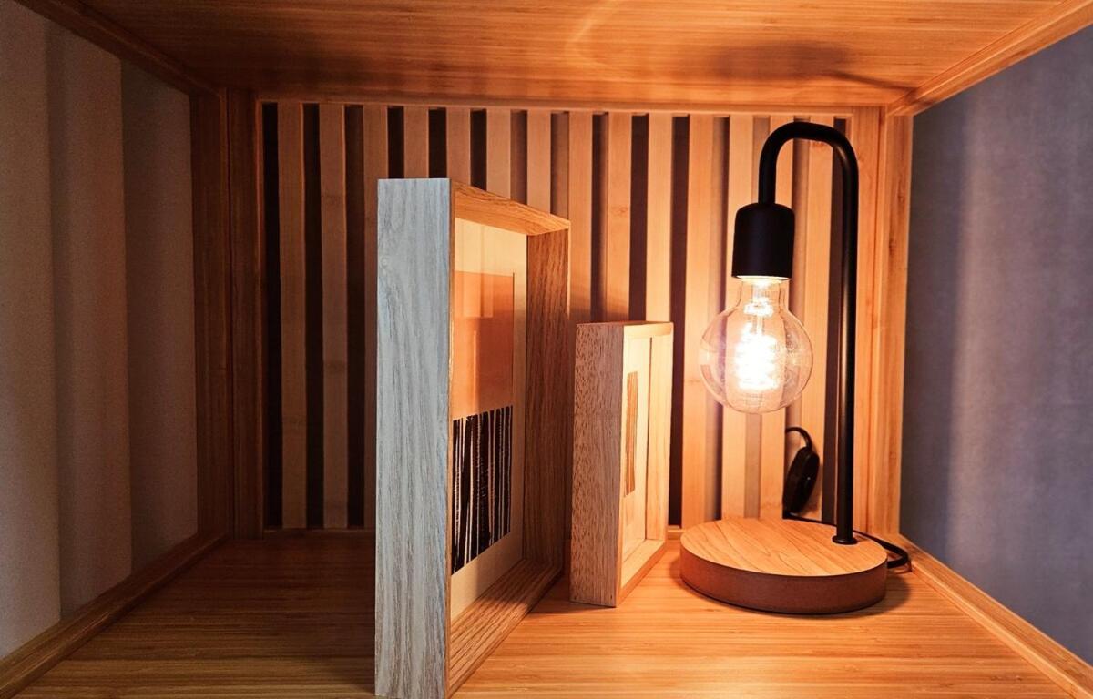 Open Sale Luxury In Hongik Univ Station 3mins 7ppl Group Family Trip Luggage Storage Apartment *