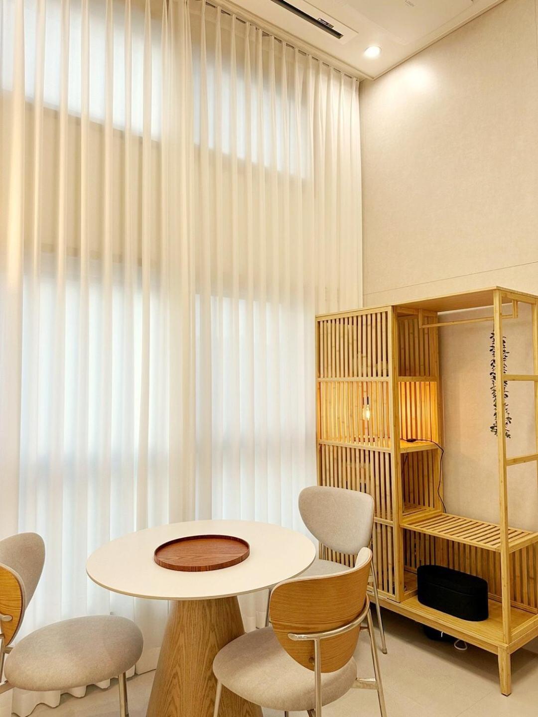 Apartment Open Sale Luxury In Hongik Univ Station 3mins 7ppl Group Family Trip Luggage Storage *